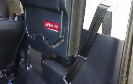 Toyota Noah III, 2015 год, 1 740 000 рублей, 16 фотография