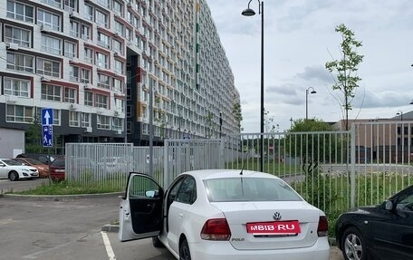 Volkswagen Polo VI (EU Market), 2011 год, 750 000 рублей, 3 фотография