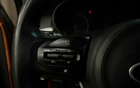 KIA Rio IV, 2018 год, 1 349 888 рублей, 10 фотография