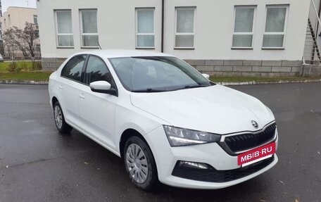 Skoda Rapid II, 2022 год, 1 380 000 рублей, 2 фотография