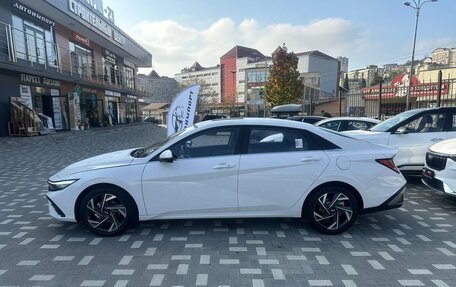 Hyundai Elantra, 2025 год, 2 300 000 рублей, 7 фотография