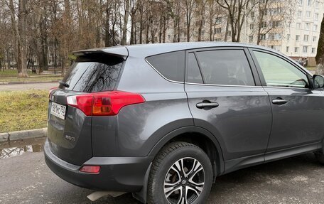 Toyota RAV4, 2015 год, 1 850 000 рублей, 3 фотография
