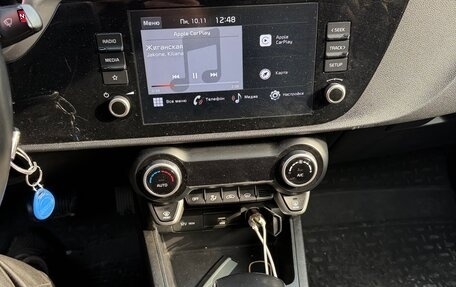 KIA Rio IV, 2021 год, 1 350 000 рублей, 3 фотография