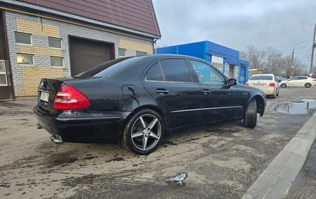 Mercedes-Benz E-Класс, 2003 год, 650 000 рублей, 3 фотография