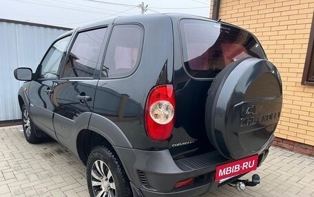 Chevrolet Niva I рестайлинг, 2009 год, 505 000 рублей, 2 фотография