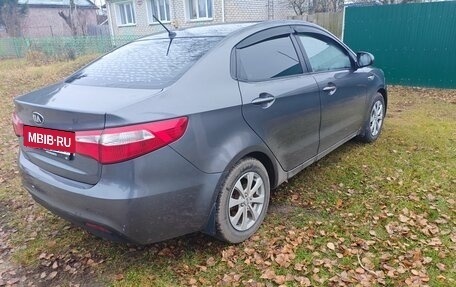 KIA Rio III рестайлинг, 2013 год, 750 000 рублей, 10 фотография