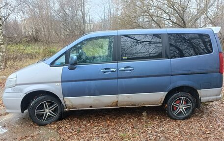 Nissan Serena II, 2001 год, 370 000 рублей, 2 фотография