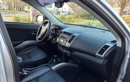 Mitsubishi Outlander III рестайлинг 3, 2012 год, 1 350 000 рублей, 4 фотография