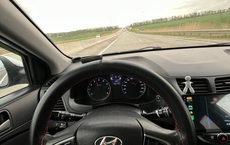 Hyundai Solaris II рестайлинг, 2016 год, 850 000 рублей, 2 фотография