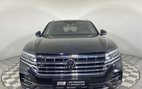 Volkswagen Touareg III, 2020 год, 6 850 000 рублей, 2 фотография