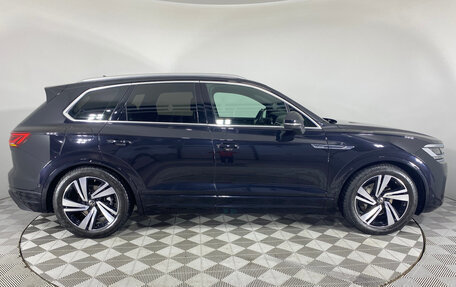 Volkswagen Touareg III, 2020 год, 6 850 000 рублей, 5 фотография