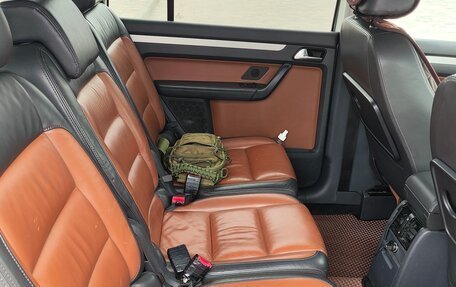 Volkswagen Touran III, 2009 год, 990 000 рублей, 18 фотография