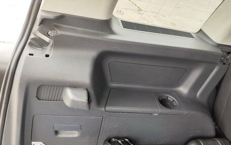 Volkswagen Touran III, 2009 год, 990 000 рублей, 17 фотография