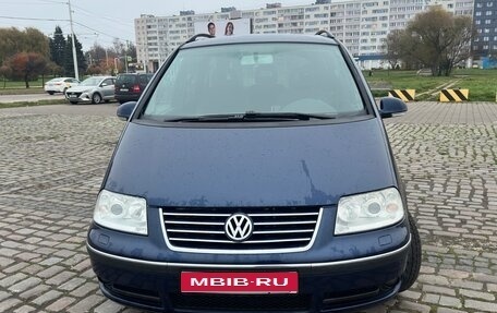 Volkswagen Sharan I рестайлинг, 2006 год, 750 000 рублей, 1 фотография