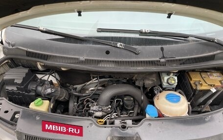 Volkswagen Transporter T5 рестайлинг, 2015 год, 1 150 000 рублей, 4 фотография