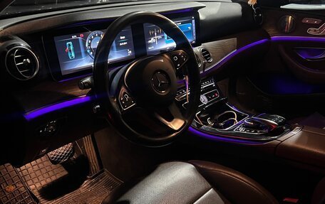 Mercedes-Benz E-Класс, 2016 год, 2 950 000 рублей, 8 фотография