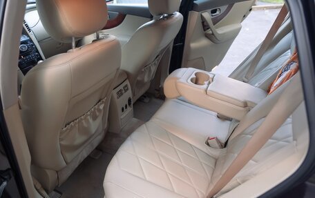 Infiniti QX70, 2015 год, 2 100 000 рублей, 29 фотография