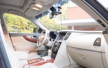 Infiniti QX70, 2015 год, 2 100 000 рублей, 33 фотография