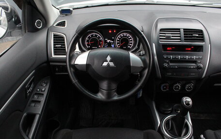 Mitsubishi ASX I рестайлинг, 2011 год, 1 100 000 рублей, 8 фотография