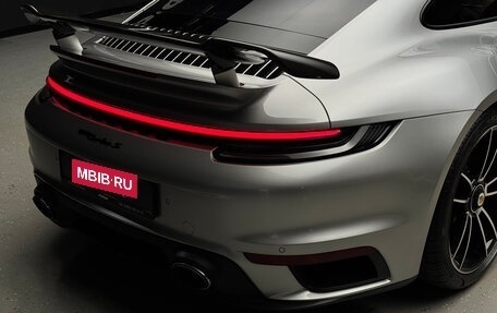 Porsche 911, 2021 год, 27 000 000 рублей, 11 фотография