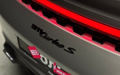 Porsche 911, 2021 год, 27 000 000 рублей, 12 фотография