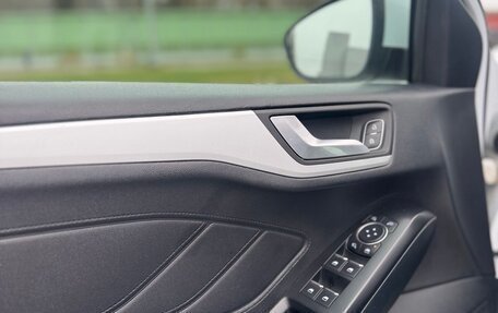 Ford Focus IV, 2018 год, 1 290 000 рублей, 10 фотография