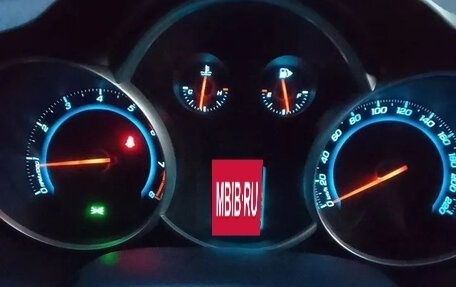 Chevrolet Cruze II, 2013 год, 800 000 рублей, 4 фотография