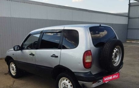 Chevrolet Niva I рестайлинг, 2004 год, 300 000 рублей, 4 фотография