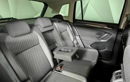 Volkswagen Tiguan II, 2017 год, 2 263 000 рублей, 13 фотография