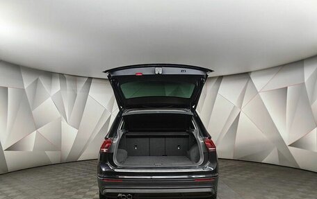 Volkswagen Tiguan II, 2017 год, 2 263 000 рублей, 19 фотография