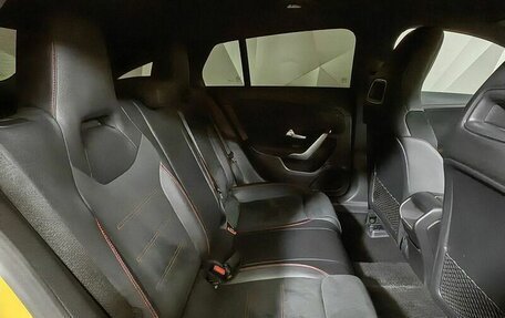 Mercedes-Benz CLA, 2019 год, 3 000 000 рублей, 11 фотография