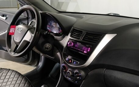 Hyundai Solaris II рестайлинг, 2012 год, 829 000 рублей, 8 фотография