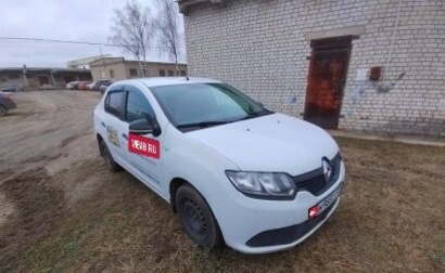 Renault Logan II, 2017 год, 339 999 рублей, 1 фотография