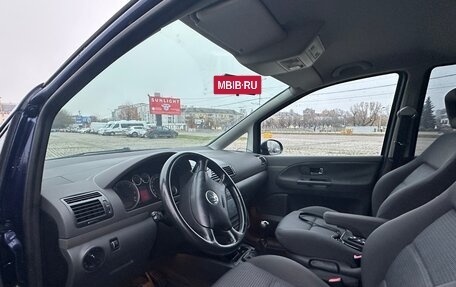 Volkswagen Sharan I рестайлинг, 2006 год, 750 000 рублей, 28 фотография