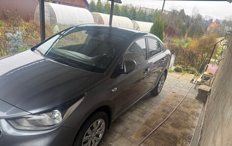 Hyundai Solaris II рестайлинг, 2018 год, 1 050 000 рублей, 11 фотография