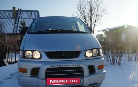 Mitsubishi Delica IV, 2001 год, 1 250 000 рублей, 3 фотография