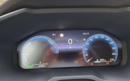 Toyota RAV4, 2024 год, 2 890 000 рублей, 13 фотография