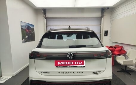 Volkswagen Tiguan, 2025 год, 4 950 000 рублей, 5 фотография