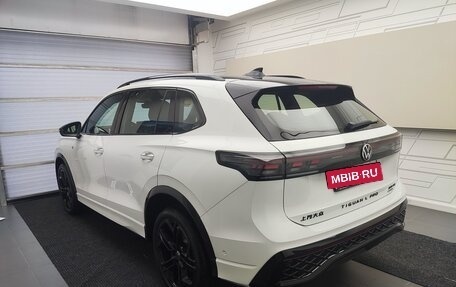 Volkswagen Tiguan, 2025 год, 4 950 000 рублей, 6 фотография