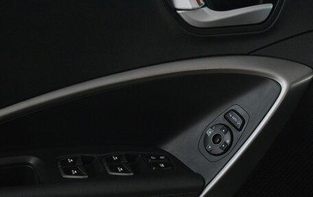 Hyundai Santa Fe III рестайлинг, 2013 год, 1 675 000 рублей, 10 фотография