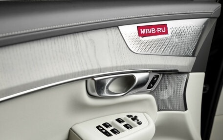 Volvo XC90 II рестайлинг, 2025 год, 12 150 000 рублей, 15 фотография