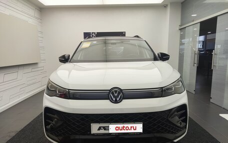 Volkswagen Tiguan, 2025 год, 4 950 000 рублей, 2 фотография