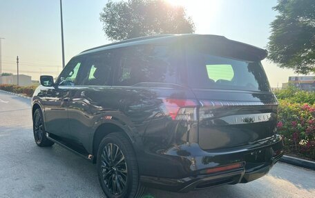 Infiniti QX80, 2025 год, 20 000 000 рублей, 5 фотография