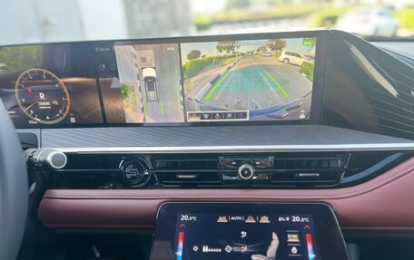 Infiniti QX80, 2025 год, 20 000 000 рублей, 24 фотография