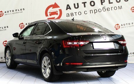 Skoda Superb III рестайлинг, 2018 год, 1 999 000 рублей, 2 фотография