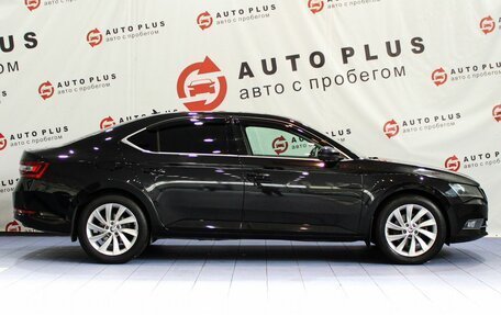 Skoda Superb III рестайлинг, 2018 год, 1 999 000 рублей, 6 фотография