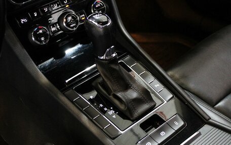 Skoda Superb III рестайлинг, 2018 год, 1 999 000 рублей, 10 фотография