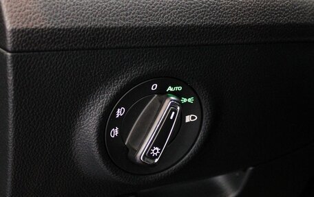 Skoda Superb III рестайлинг, 2018 год, 1 999 000 рублей, 12 фотография