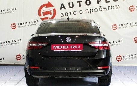 Skoda Superb III рестайлинг, 2018 год, 1 999 000 рублей, 4 фотография