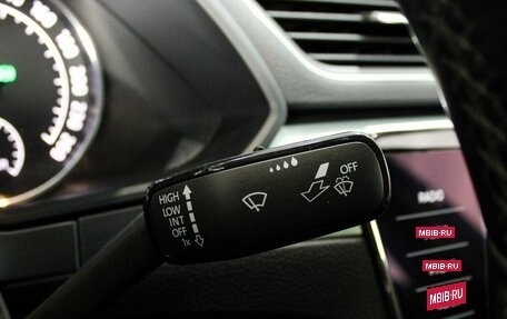 Skoda Superb III рестайлинг, 2018 год, 1 999 000 рублей, 15 фотография